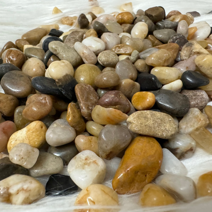 Natural Polished Pebble Stones (৫-৮ মিমি) – 5-8mm Decorative Decorative River Stones for Resin Art, Terrariums & Home Decor